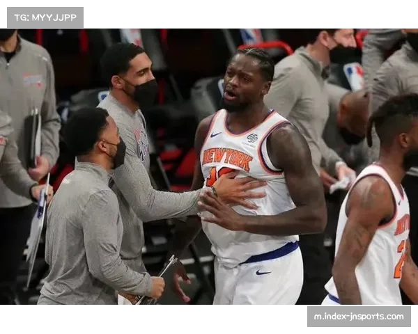 莫里斯准绝杀三分前发球违例 裁判报告确认五秒与走步漏判